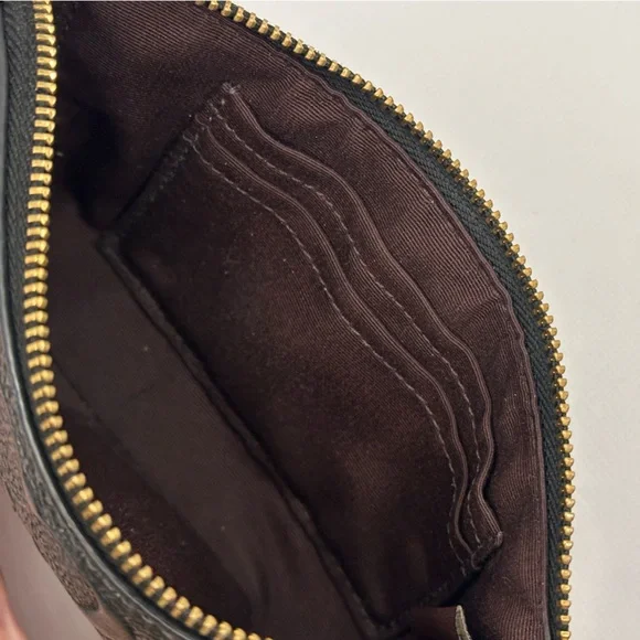 Coach Signature Black Leather Wristlet Wallet Embossed Logo Gold Hardware EUC - Picture 7 of 7